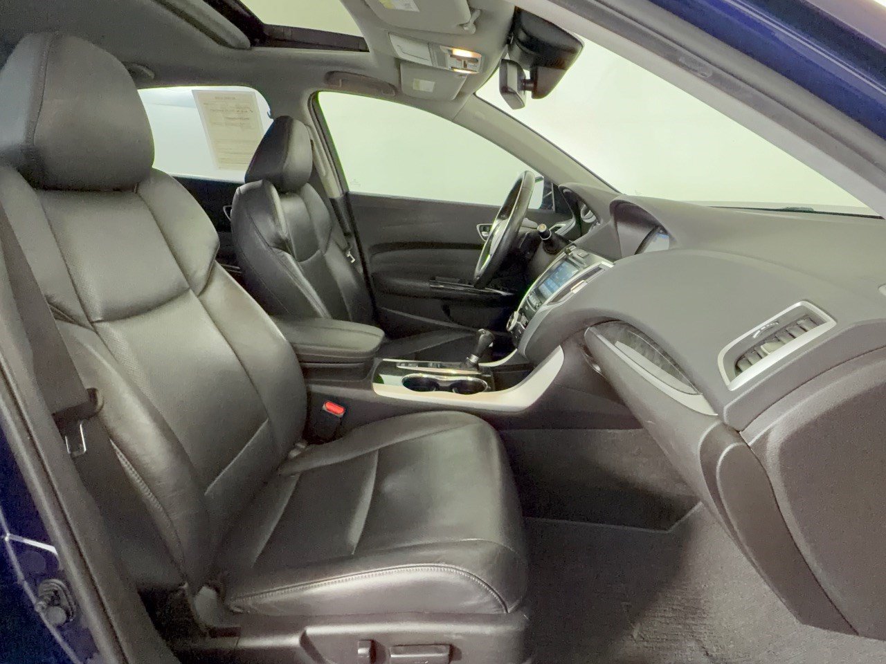 Used 2018 Acura TLX w/ Technology Package FWD image 30