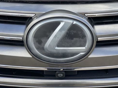 Used 2017 Lexus LX 570 4WD w/ Luxury Package image 10