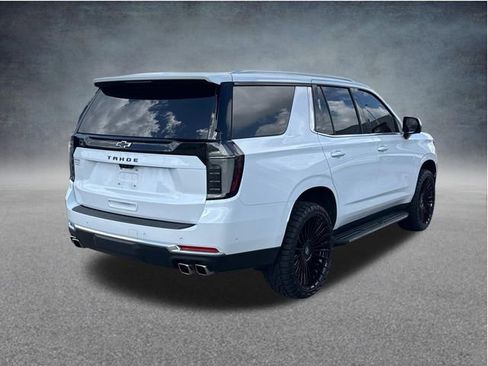 Used 2026 Chevrolet Tahoe High Country AWD/4WD image 7