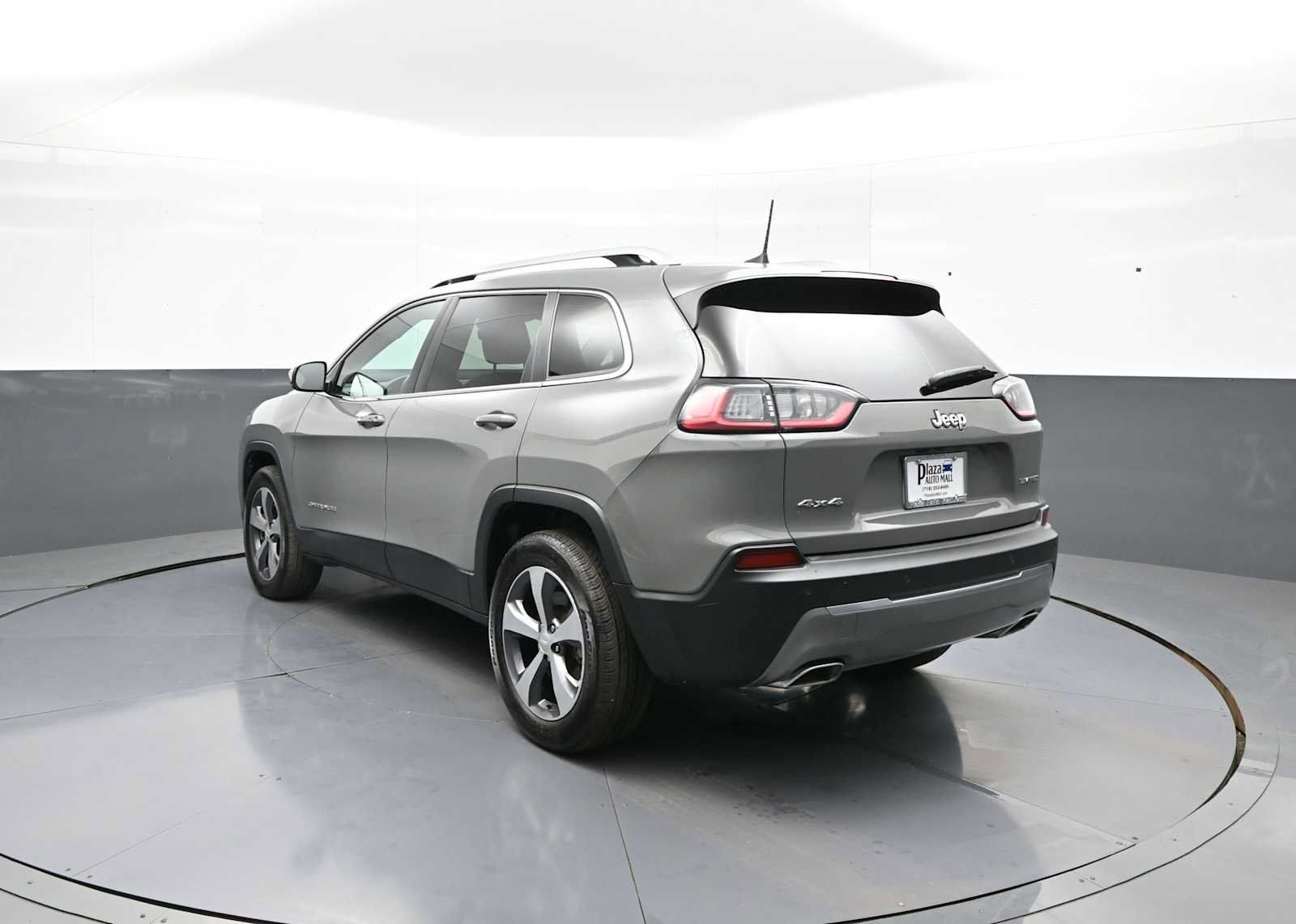 Used 2020 Jeep Cherokee Limited AWD/4WD image 8
