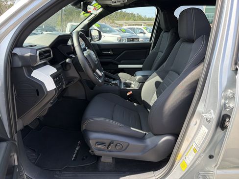 Certified 2024 Toyota Tacoma TRD Off-Road w/ TRD Off Road Upgrade Package image 19