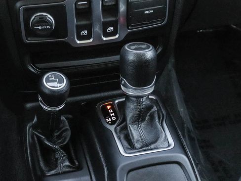 Used 2021 Jeep Wrangler Sport AWD/4WD image 24