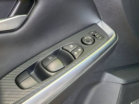 Used 2024 Nissan Sentra SR w/ SR Premium Package FWD image 13