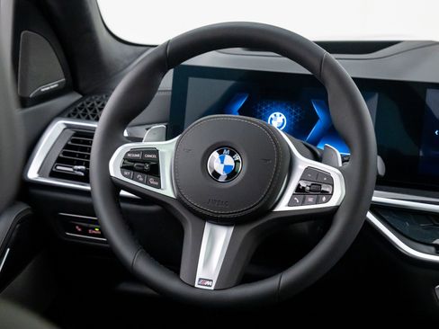 New 2026 BMW X7 xDrive40i w/ M Sport Package image 11