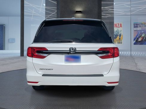Used 2024 Honda Odyssey EX-L image 5