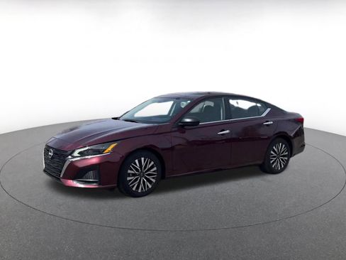 Used 2025 Nissan Altima 2.5 SV image 7