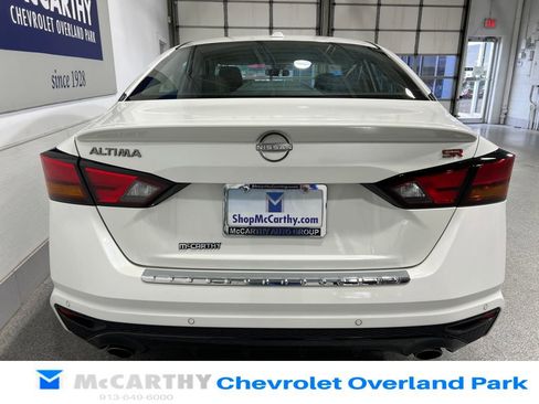 Used 2023 Nissan Altima 2.5 SR FWD image 6
