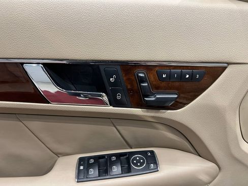 Used 2011 Mercedes-Benz E 550 Cabriolet w/ Premium 2 Pkg image 46