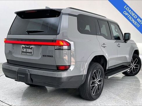 Used 2025 Lexus GX 550 image 2
