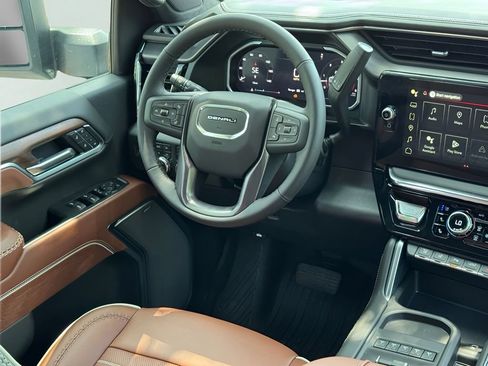 New 2026 GMC Sierra 2500 Denali Ultimate w/ Max Trailering Package AWD/4WD image 18