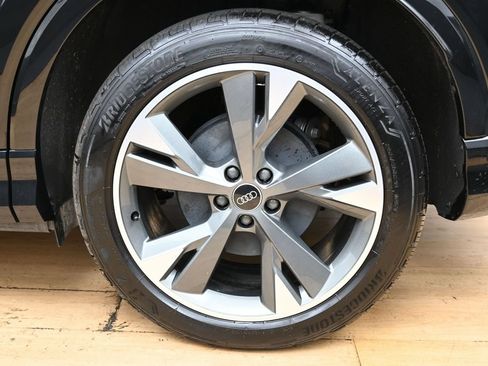 Used 2023 Audi Q4 e-tron Premium Plus AWD/4WD image 13