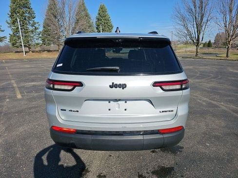 Used 2023 Jeep Grand Cherokee L Limited w/ Luxury Tech Group II image 5