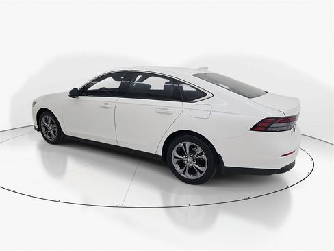 Certified 2024 Honda Accord EX image 9