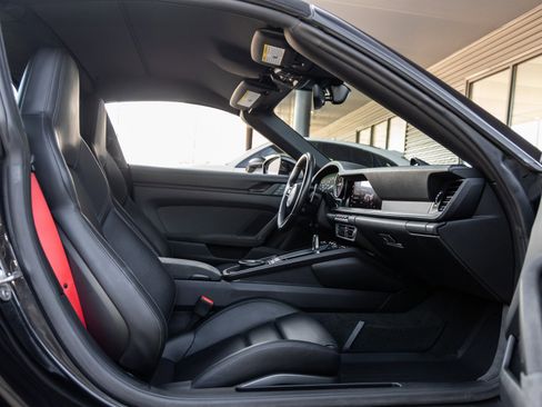 Used 2023 Porsche 911 Targa 4 GTS image 38