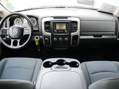 Used 2020 RAM 1500 Classic SLT image 18