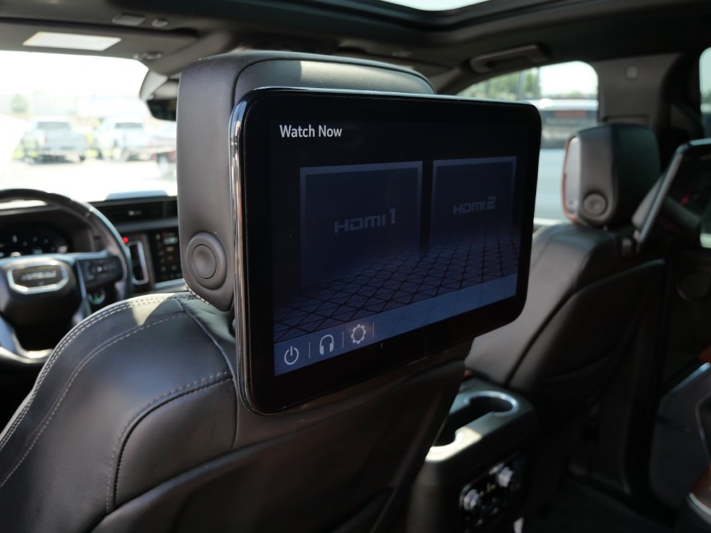 Used 2023 GMC Yukon Denali Ultimate w/ LPO, Floor Liner Package AWD/4WD image 19