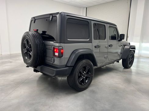 Used 2023 Jeep Wrangler Altitude image 7
