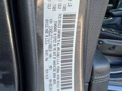 Used 2020 Dodge Durango R/T w/ Technology Group image 40