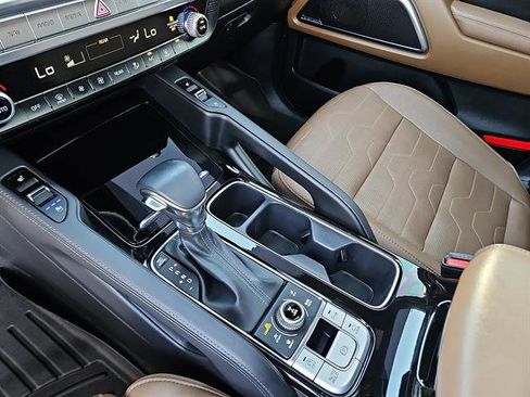 Used 2022 Kia Telluride SX w/ SX Prestige Package image 20