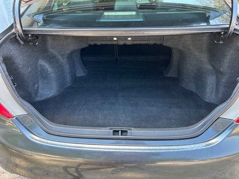 Used 2013 Toyota Camry SE FWD image 16