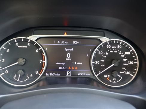 Used 2024 Nissan Altima 2.5 SV FWD image 10