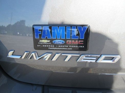 Used 2023 Ford Explorer Limited w/ Limited Technology Package AWD/4WD image 13