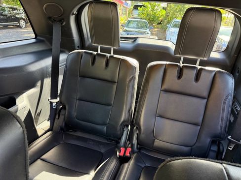 Used 2016 Ford Explorer Limited image 10