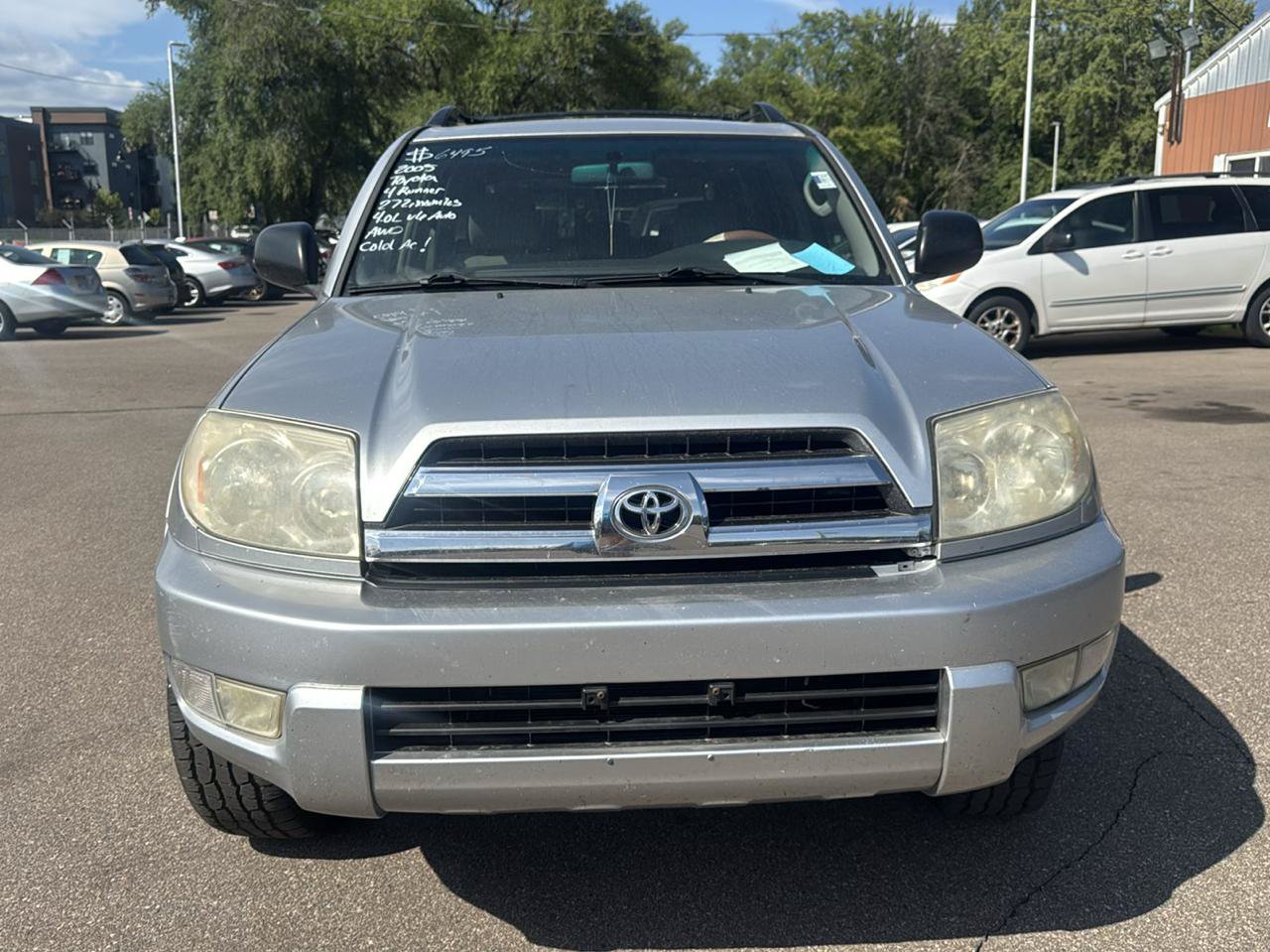 Used 2005 Toyota 4Runner SR5 AWD/4WD image 2