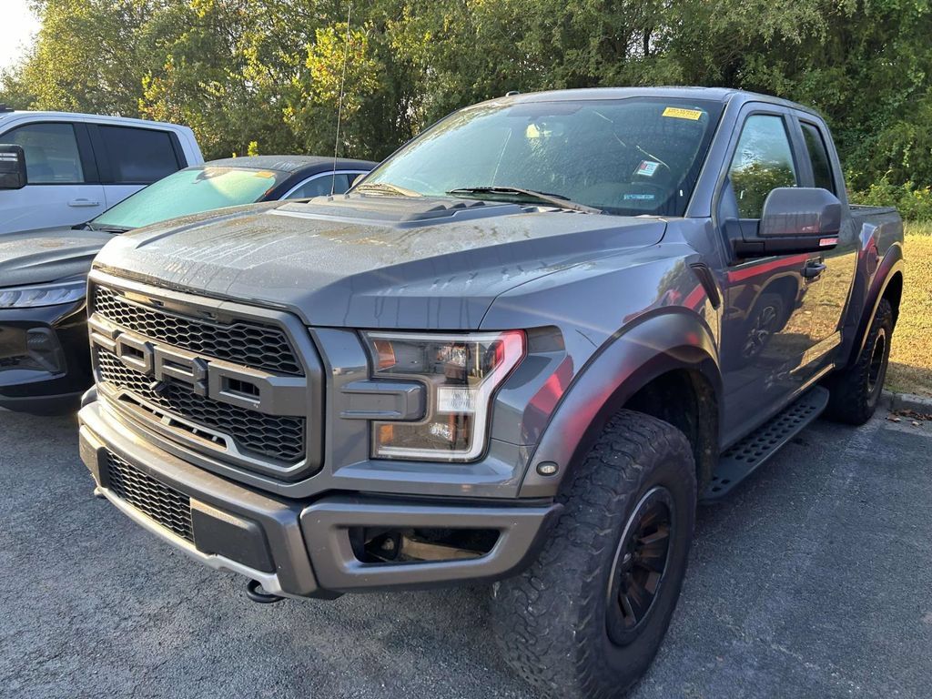 Used 2018 Ford F150 Raptor w/ Equipment Group 802A Luxury AWD/4WD image 6