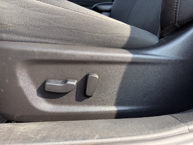 Used 2024 Nissan Altima 2.5 SV AWD/4WD image 17