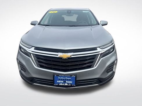 Used 2024 Chevrolet Equinox LT image 2
