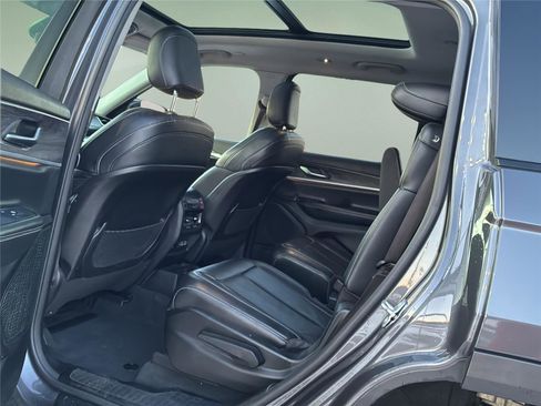 Used 2023 Jeep Grand Cherokee L Limited image 38