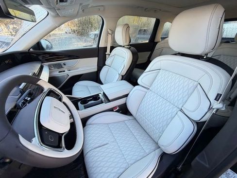 New 2026 Lincoln Nautilus Black Label image 14