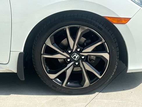 Used 2020 Honda Civic Sport image 11