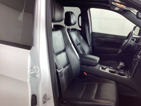Used 2018 Jeep Grand Cherokee High Altitude AWD/4WD image 8
