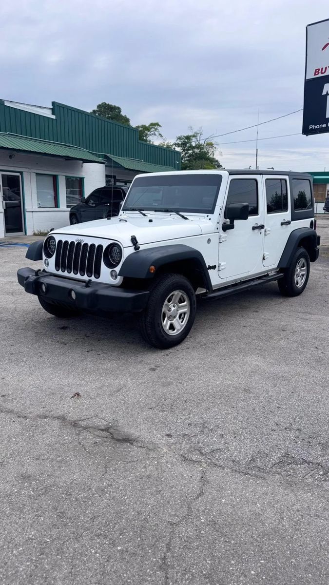 Used 2016 Jeep Wrangler Unlimited Sport AWD/4WD image 3