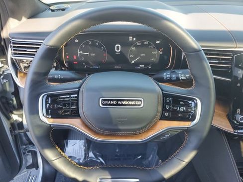 Used 2024 Jeep Grand Wagoneer Series III w/ HD Trailer Tow Package image 18