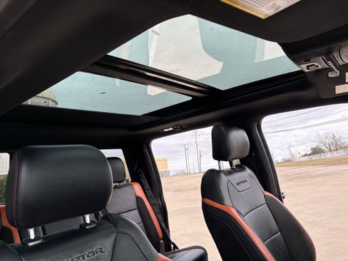 Used 2018 Ford F150 Raptor w/ Equipment Group 802A Luxury image 13