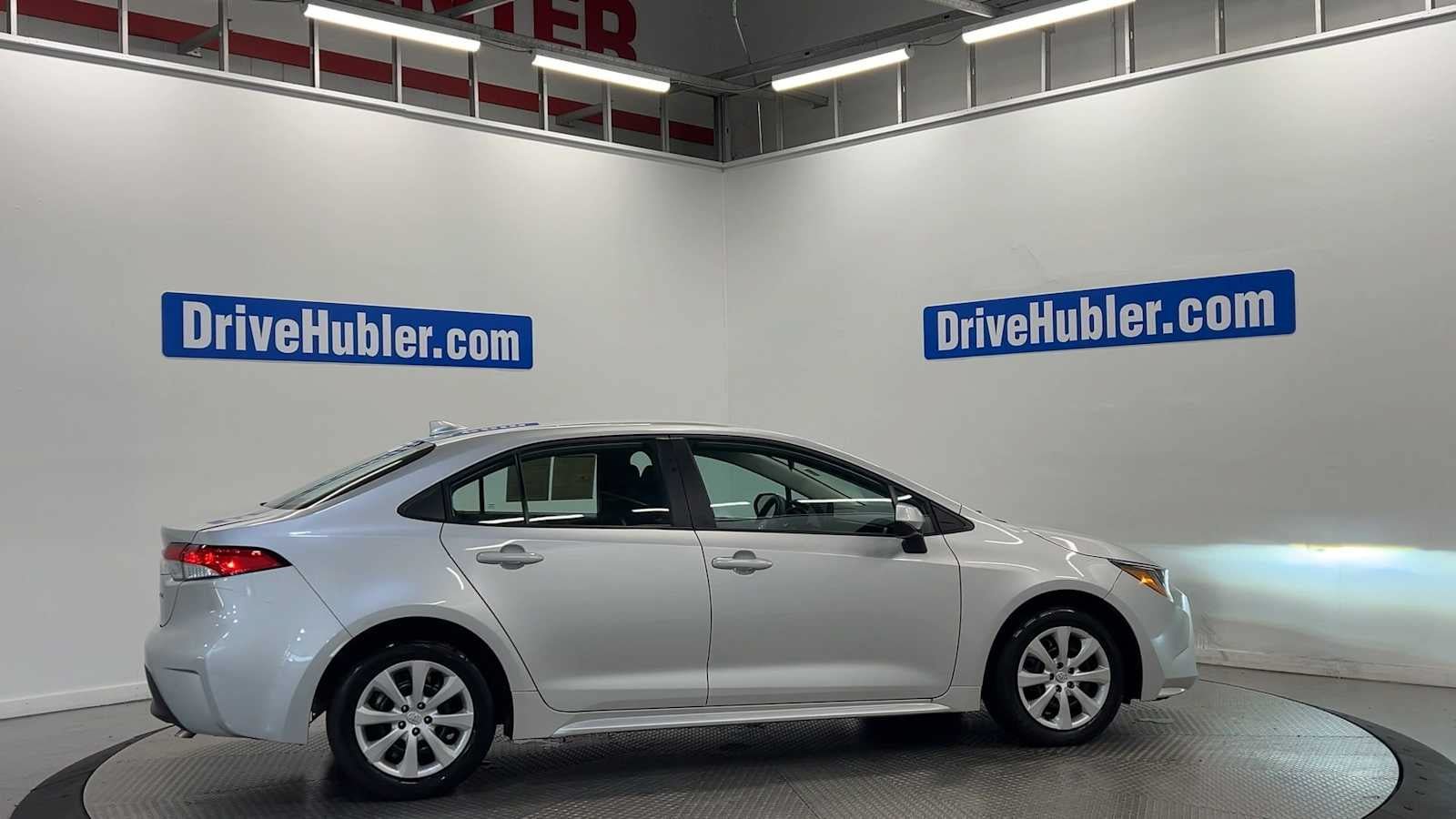 Used 2026 Toyota Corolla LE FWD image 9