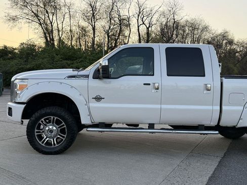 Used 2014 Ford F250 Platinum w/ Snow Plow Prep Package AWD/4WD image 6