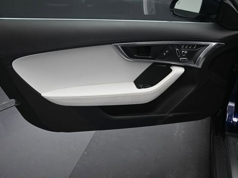 Used 2019 Jaguar F-TYPE Coupe image 18