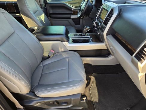 Used 2019 Ford F150 Lariat w/ Equipment Group 501A Mid image 15