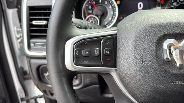 Used 2021 RAM 1500 4x4 Crew Cab image 16