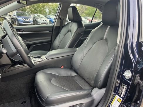Used 2022 Toyota Camry XSE image 28