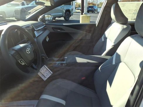 New 2026 Toyota Camry SE image 9