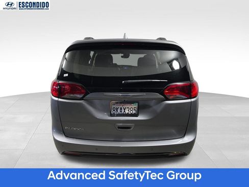 Used 2019 Chrysler Pacifica Touring-L Plus w/ Advanced Safetytec Group FWD image 5