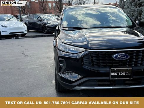 Used 2025 Ford Escape Platinum image 13