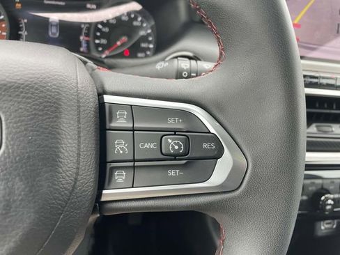 Used 2024 Jeep Compass Trailhawk image 36