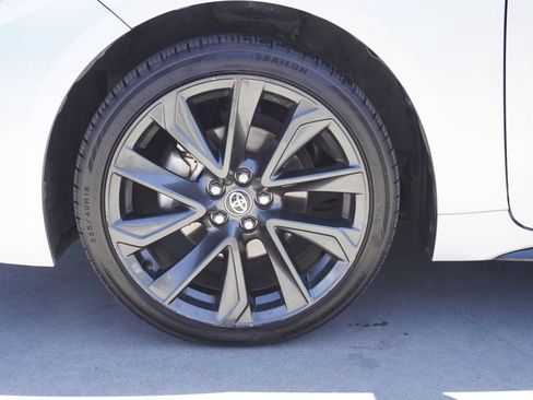 Certified 2025 Toyota Corolla SE FWD image 20