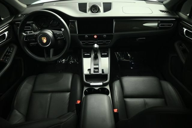 Used 2023 Porsche Macan GTS AWD/4WD image 35